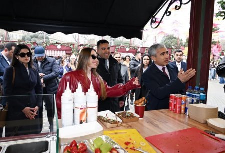 Novruz yarmarkasına rəsmi ziyarət